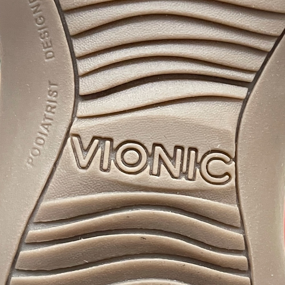 Vionic Jodie‎ metallic silver sandals flats shoes size 6 - Picture 6 of 11